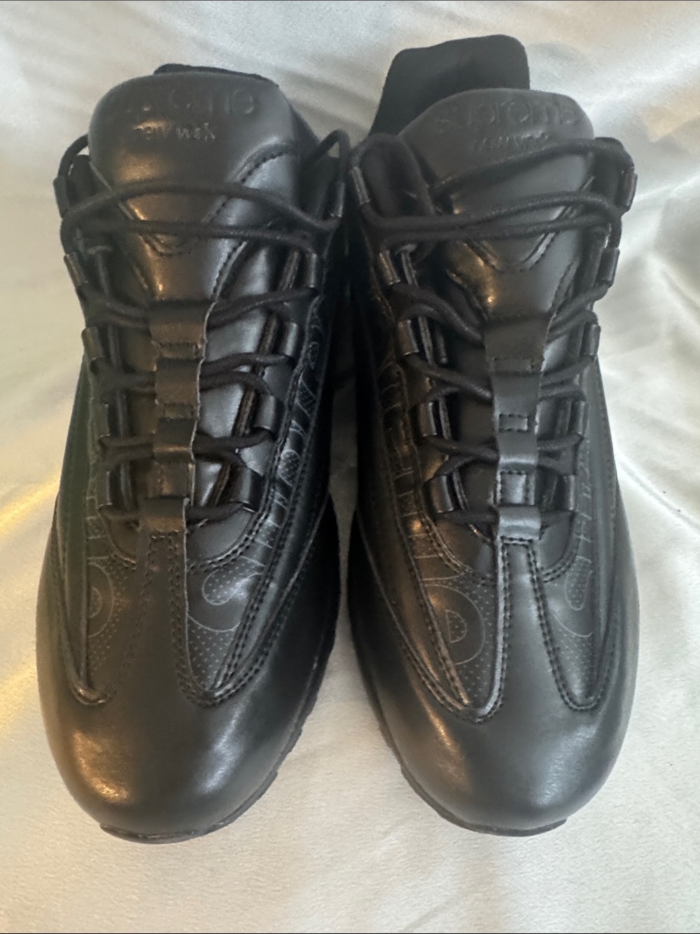 Supreme x Nike Air Max 95 Lux sneakers in Black!🔥New! Size: 11us - Picture 4 of 10